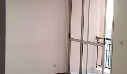 Apartamento para alugar em Vila Mogilar de 72.00m² com 3 Quartos e 2 Garagens