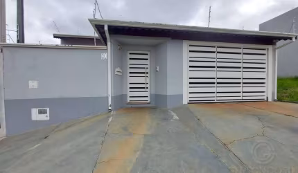 Casa para venda em Jardim Cambuí de 158.00m² com 3 Quartos, 1 Suite e 4 Garagens