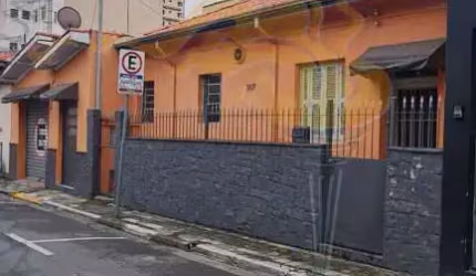Casa para alugar em Centro de 90.00m² com 3 Quartos, 1 Suite e 1 Garagem