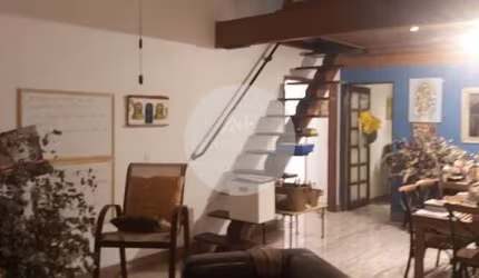 Casa para venda em Residencial Santa Helena - Gleba I de 600.00m² com 3 Quartos, 1 Suite e 4 Garagens