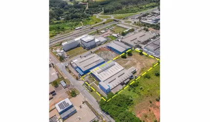 Galpão / Depósito / Armazém para alugar em Distrito Industrial Alfredo Relo de 3857.00m² com 20 Garagens