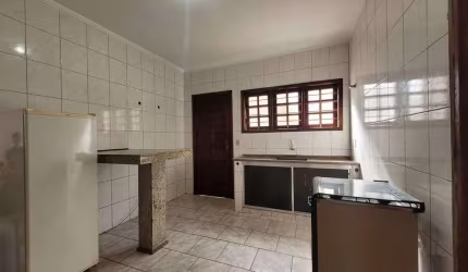 Casa para venda em Conjunto Residencial Jardim Do Mirante de 132.00m² com 3 Quartos e 4 Garagens