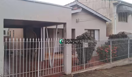 Casa para venda em Centro de 159.00m² com 4 Quartos e 1 Garagem