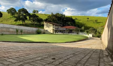 Chácara para venda em Borda Da Mata de 256.00m² com 4 Quartos, 2 Suites e 30 Garagens
