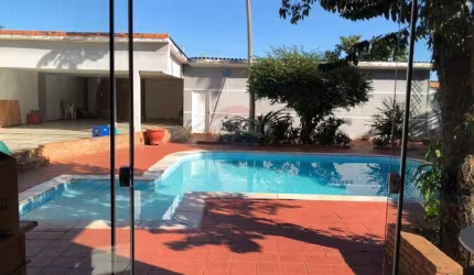 Casa para venda em Jardim Das Flores de 266.00m² com 5 Quartos e 6 Garagens