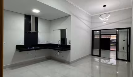 Casa para venda em Residencial Ouro Verde de 110.00m² com 3 Quartos, 1 Suite e 2 Garagens