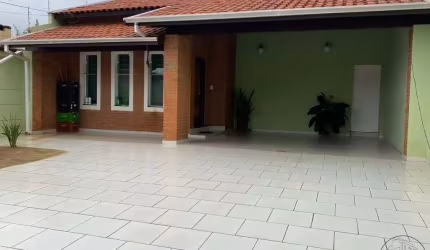 Casa para venda em Vila Guimarães de 213.00m² com 3 Quartos, 1 Suite e 5 Garagens