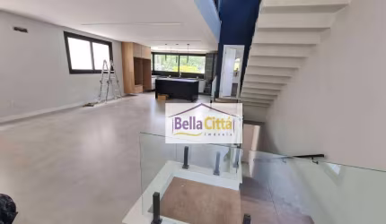 Casa de Condomínio para venda em Bella Cittá de 238.00m² com 4 Quartos, 4 Suites e 4 Garagens