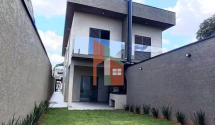 Casa para venda em Alvinópolis de 122.00m² com 3 Quartos, 3 Suites e 2 Garagens
