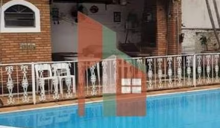 Casa para venda em Nova Gardênia de 236.00m² com 3 Quartos, 1 Suite e 6 Garagens