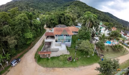Casa para venda em Condomínio Samola de 517.00m² com 4 Quartos, 4 Suites e 3 Garagens