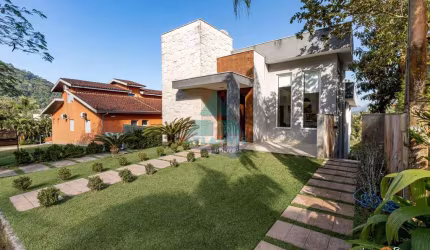 Casa para venda em Recanto Da Lagoinha de 416.00m² com 4 Quartos, 2 Suites e 5 Garagens