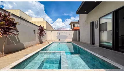 Casa de Condomínio para venda em Parque Residencial Terras De Yucatan de 157.68m² com 3 Quartos, 1 Suite e 2 Garagens