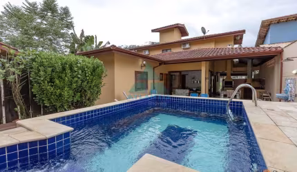 Casa para venda em Ubatuba Country de 263.00m² com 4 Quartos, 3 Suites e 3 Garagens