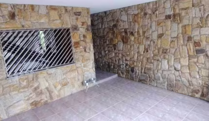 Sobrado para venda em Parque Continental de 220.00m² com 4 Quartos, 1 Suite e 2 Garagens