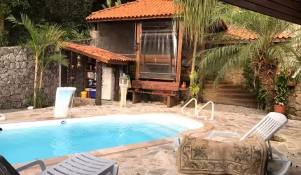 Casa de Condomínio para venda em Caraguatá de 1250.00m² com 4 Quartos, 1 Suite e 5 Garagens