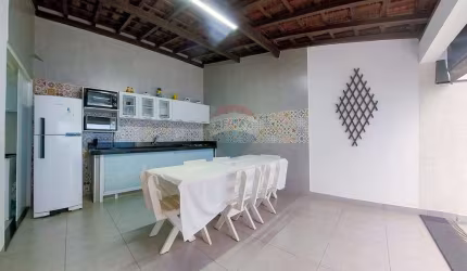 Casa para venda em Jardim Das Nações Ii de 205.15m² com 4 Quartos, 2 Suites e 2 Garagens