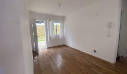 Apartamento para alugar em Costeira de 45.00m² com 2 Quartos e 1 Garagem