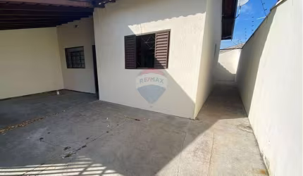 Casa para alugar em Residencial Santa Luiza I de 70.00m² com 2 Quartos e 1 Garagem