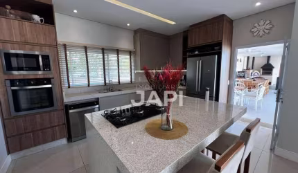 Casa de Condomínio para venda em Condomínio Vivendas Do Japi de 311.00m² com 3 Quartos, 3 Suites e 4 Garagens