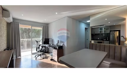 Apartamento para alugar em Vila Santo Antônio de 65.00m² com 2 Quartos, 1 Suite e 2 Garagens