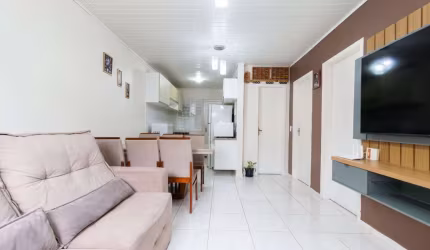 Casa de Condomínio para venda em Nações de 58.00m² com 2 Quartos e 2 Garagens
