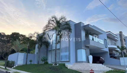 Casa para venda em Parque Residencial Villa dos Inglezes de 314.00m² com 3 Quartos, 3 Suites e 4 Garagens