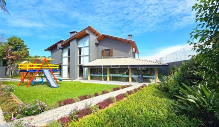 Casa de Condomínio para venda em Granja Viana de 817.00m² com 5 Quartos, 3 Suites e 8 Garagens