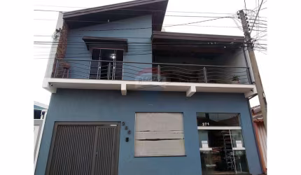 Sobrado para venda em Jardim Igaçaba de 300.28m² com 3 Quartos, 1 Suite e 3 Garagens
