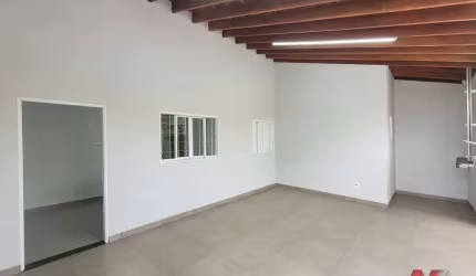 Casa para venda em Parque Residencial Cambuí de 195.00m² com 3 Quartos, 2 Suites e 3 Garagens