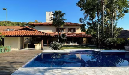 Casa de Condomínio para venda em Condomínio Débora Cristina de 746.00m² com 6 Quartos, 3 Suites e 6 Garagens