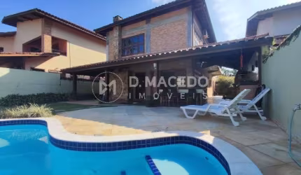 Casa para alugar em Condominio Lagoinha de 419.00m² com 5 Quartos, 5 Suites e 2 Garagens