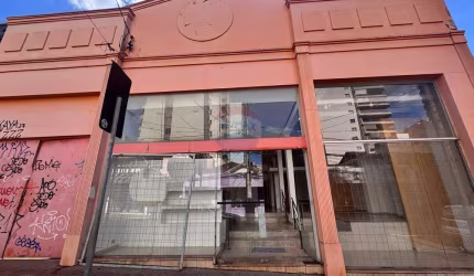 Prédio Comercial para alugar em Centro de 639.00m²