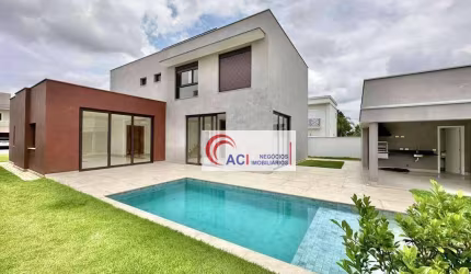 Casa de Condomínio para venda em Granja Viana de 307.00m² com 4 Quartos, 4 Suites e 4 Garagens