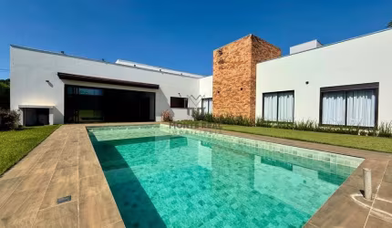 Casa para venda e aluguel em Araçoiaba Da Serra de 360.00m² com 4 Quartos, 4 Suites e 4 Garagens