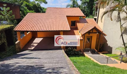 Casa de Condomínio para venda em Vila Verde de 170.00m² com 3 Quartos, 1 Suite e 6 Garagens