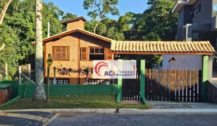 Casa de Condomínio para venda em Vila Verde de 198.00m² com 2 Quartos e 5 Garagens