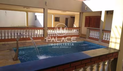 Casa para venda em Água Branca de 200.00m² com 3 Quartos, 1 Suite e 7 Garagens