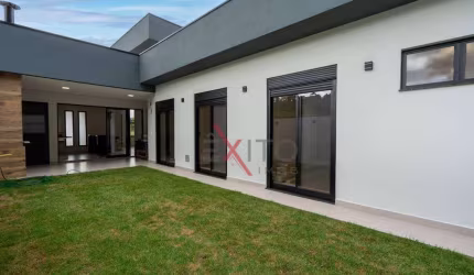 Casa de Condomínio para venda em Gramadão de 136.00m² com 3 Quartos, 1 Suite e 4 Garagens