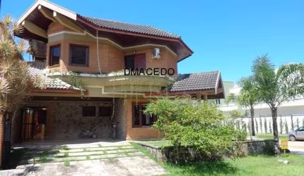 Casa para venda em Condominio Lagoinha de 320.00m² com 4 Quartos, 2 Suites e 2 Garagens