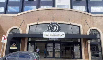 Sala Comercial para alugar em Diplomat de 69.00m² com 1 Garagem