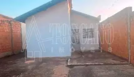 Casa para venda em Jardim Roberto Selmi Dei de 50.00m² com 2 Quartos e 2 Garagens