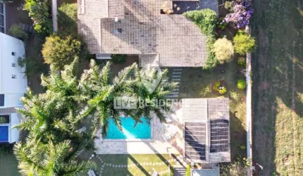 Casa para venda em Capela Do Barreiro de 254.00m² com 3 Quartos, 1 Suite e 7 Garagens