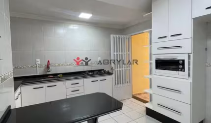 Casa para venda em Parque Residencial Eloy Chaves de 130.00m² com 4 Quartos, 3 Suites e 2 Garagens
