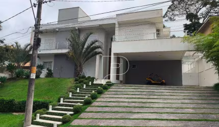 Casa de Condomínio para venda em Granja Viana – Golf Village de 300.00m² com 3 Quartos, 3 Suites e 4 Garagens