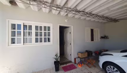 Casa para venda em Santa Terezinha de 130.00m² com 3 Quartos e 4 Garagens