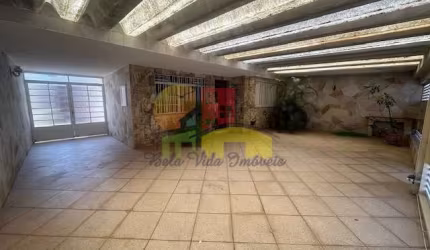 Casa para venda em Rudge Ramos de 257.00m² com 3 Quartos e 5 Garagens
