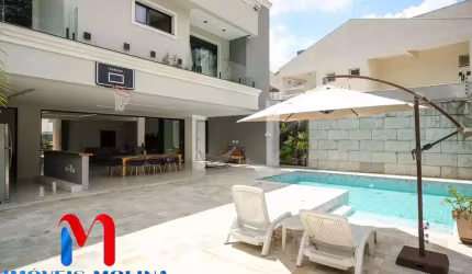 Sobrado para venda em Jardim São Caetano de 607.00m² com 7 Quartos, 5 Suites e 8 Garagens