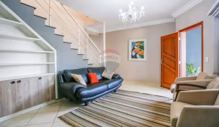 Casa para venda em Jardim Piazza Di Roma de 210.00m² com 3 Quartos, 1 Suite e 4 Garagens