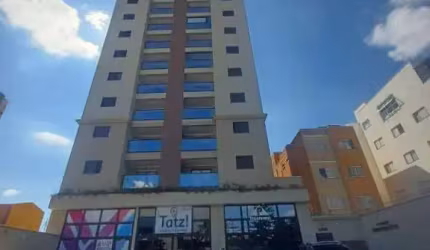 Apartamento para alugar em Centro de 68.00m² com 2 Quartos, 1 Suite e 2 Garagens